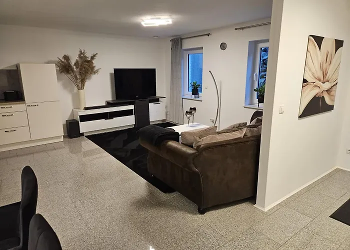 Charmante Und Stilvolle Wohnung