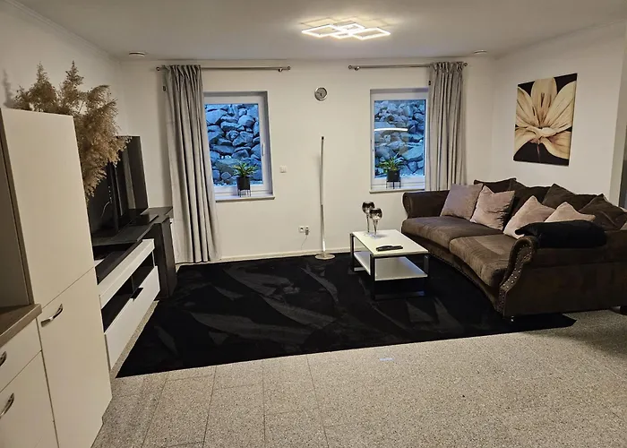 Charmante Und Stilvolle Wohnung